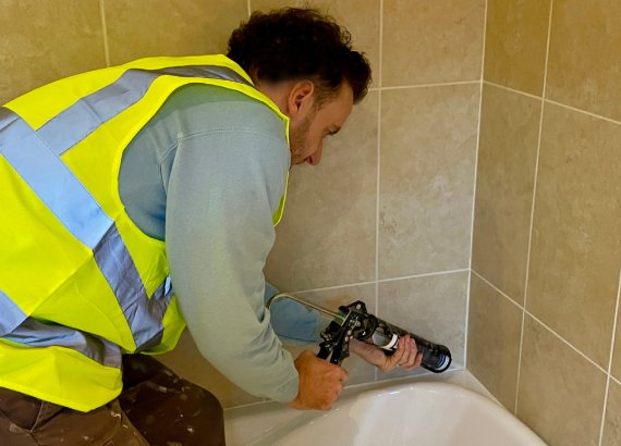 High-quality mastic sealant for windows in Wokingham